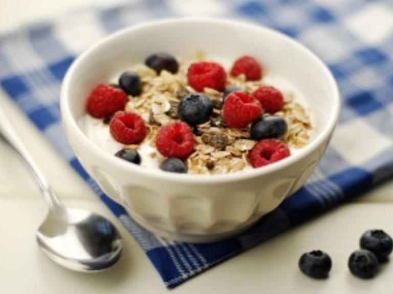 [Translate to Czech Republic - Czech:] bowl of muesli